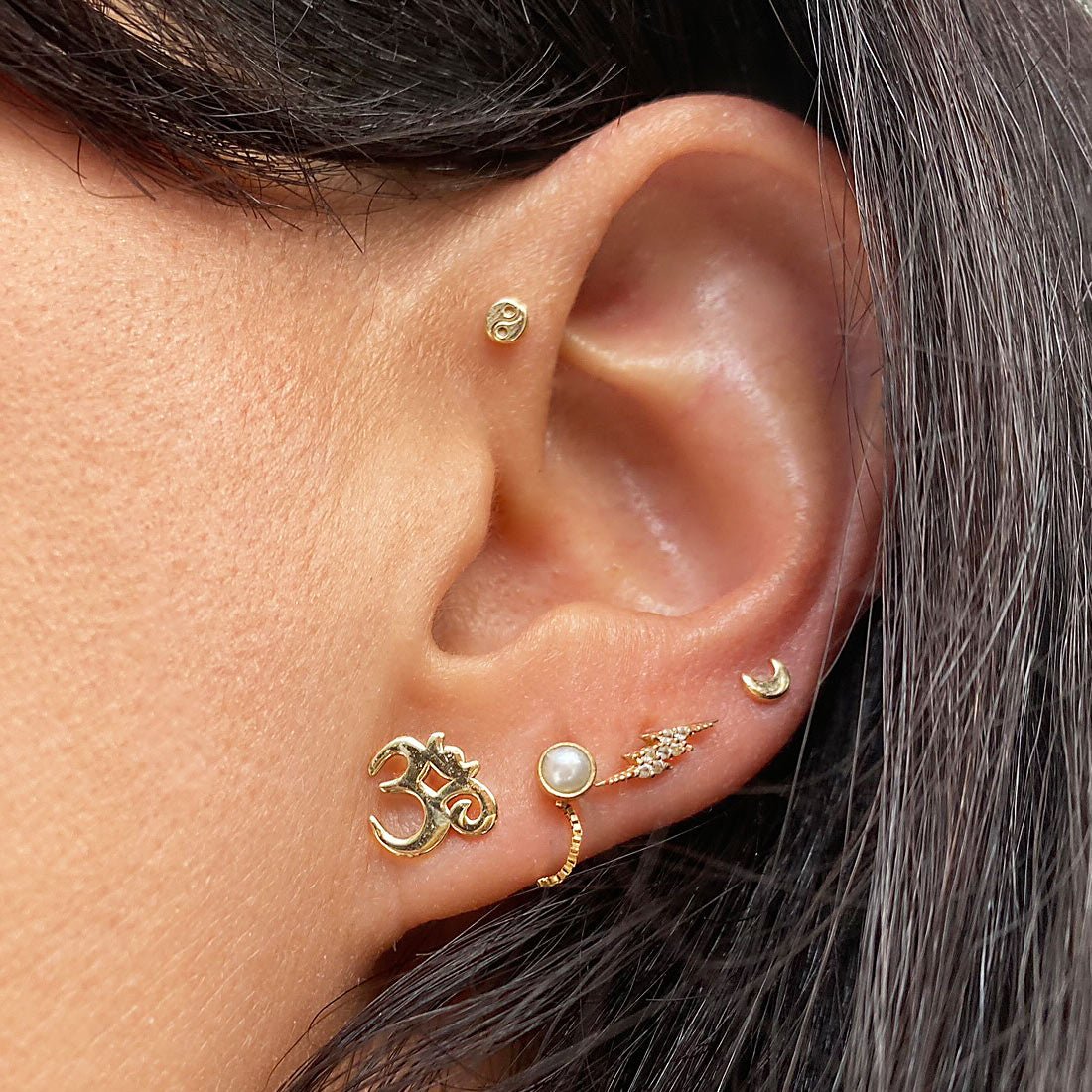 Opal Lotus Flower Flat Back Gold Cartilage Earring